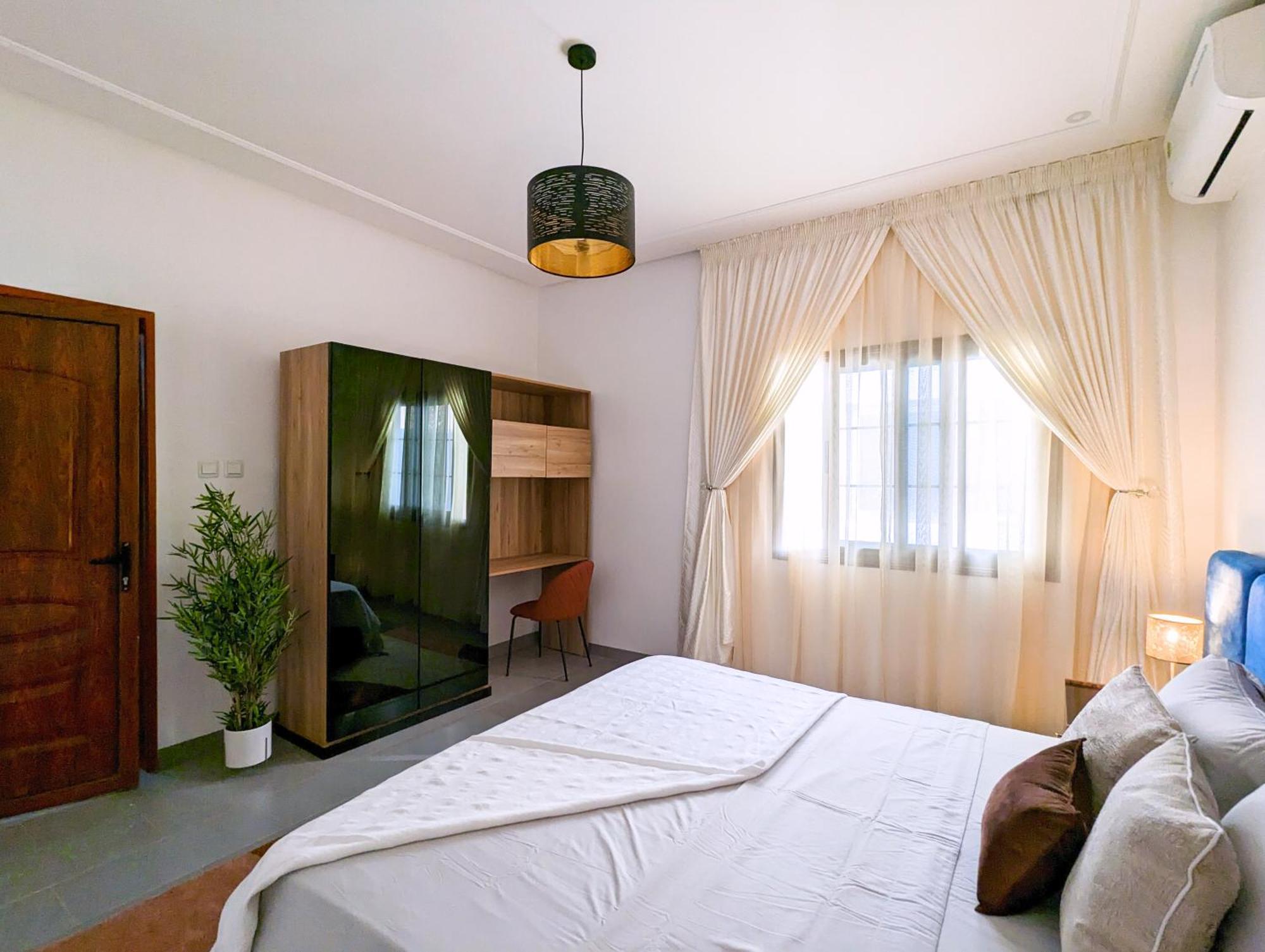 Lighthouse Signature Suites Dakar Exterior photo