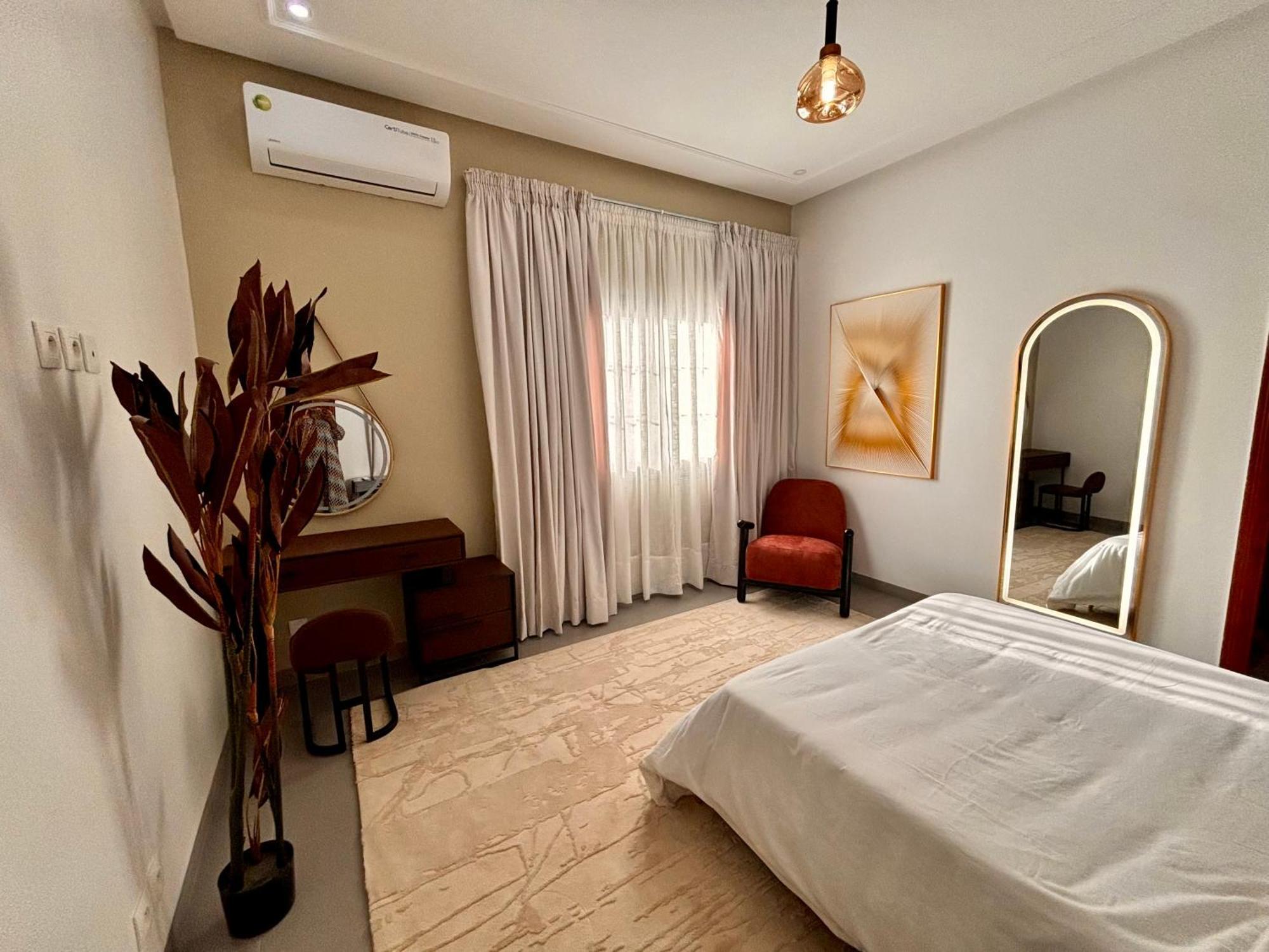 Lighthouse Signature Suites Dakar Exterior photo