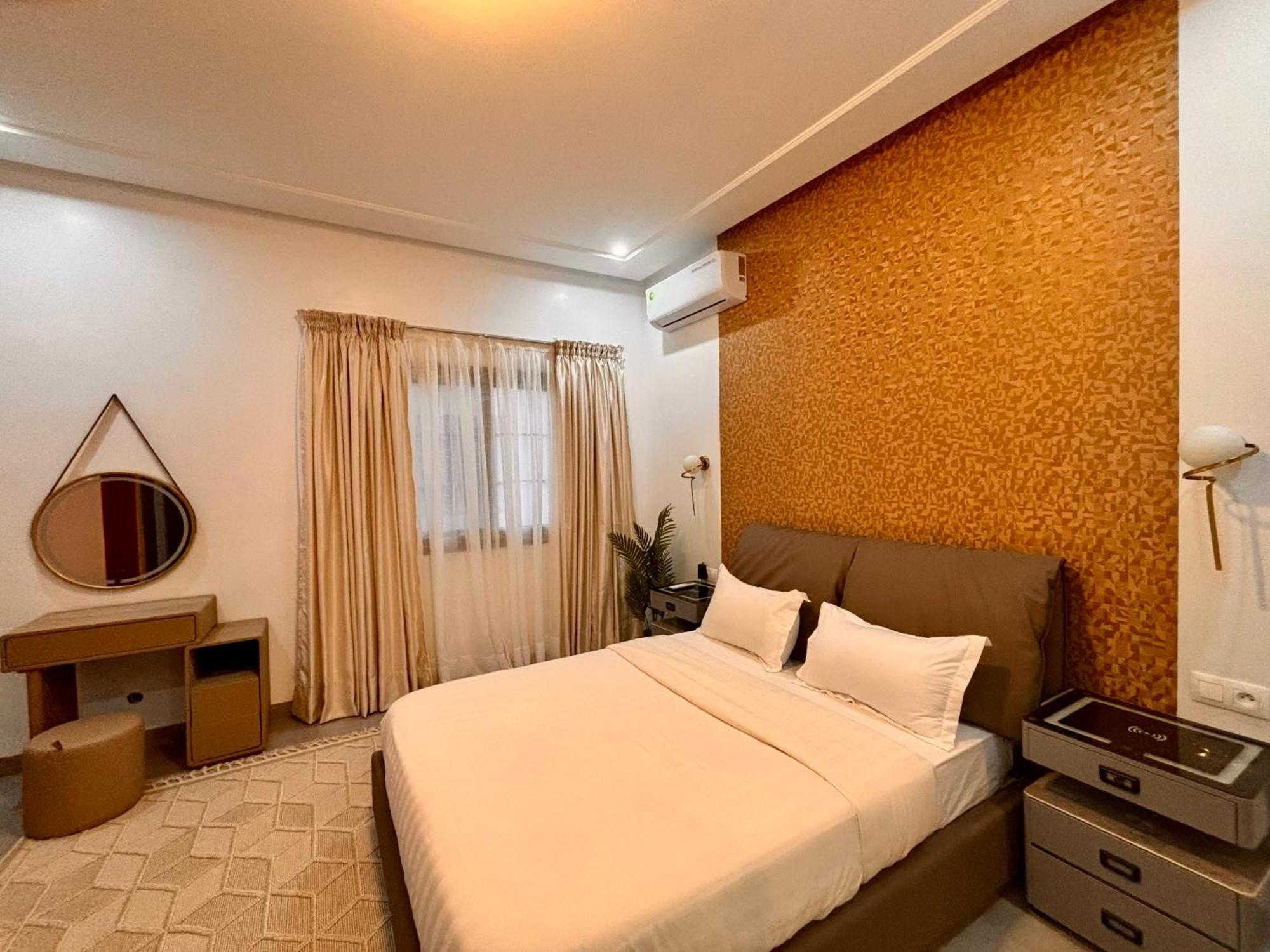 Lighthouse Signature Suites Dakar Exterior photo